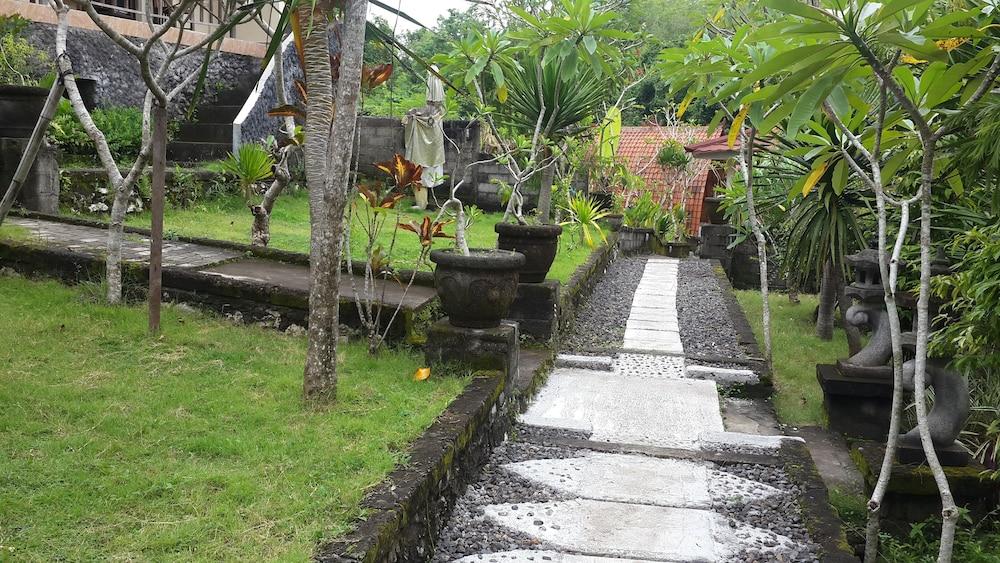 Belong Bunter Homestay Улувату Экстерьер фото