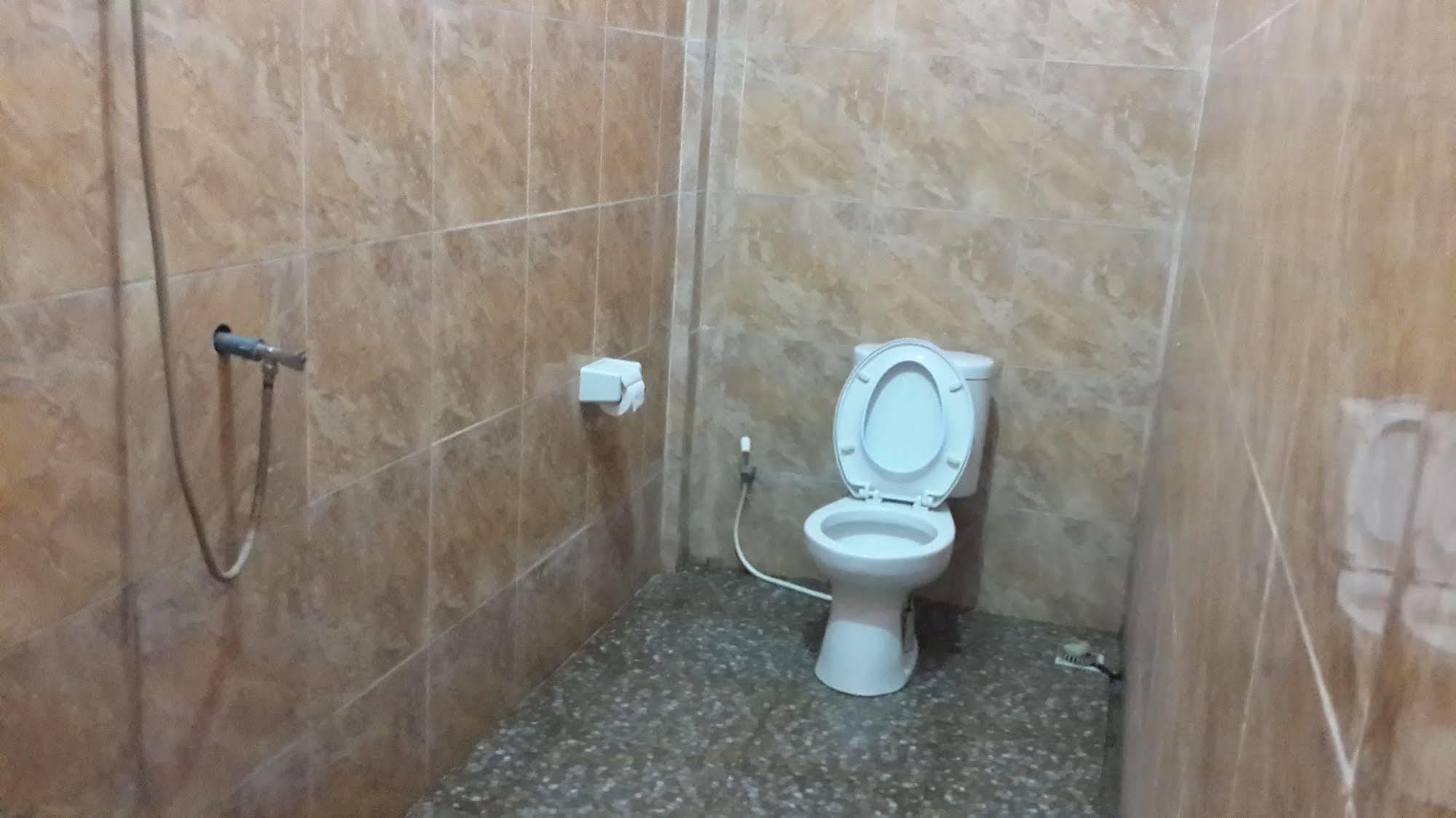 Belong Bunter Homestay Улувату Экстерьер фото