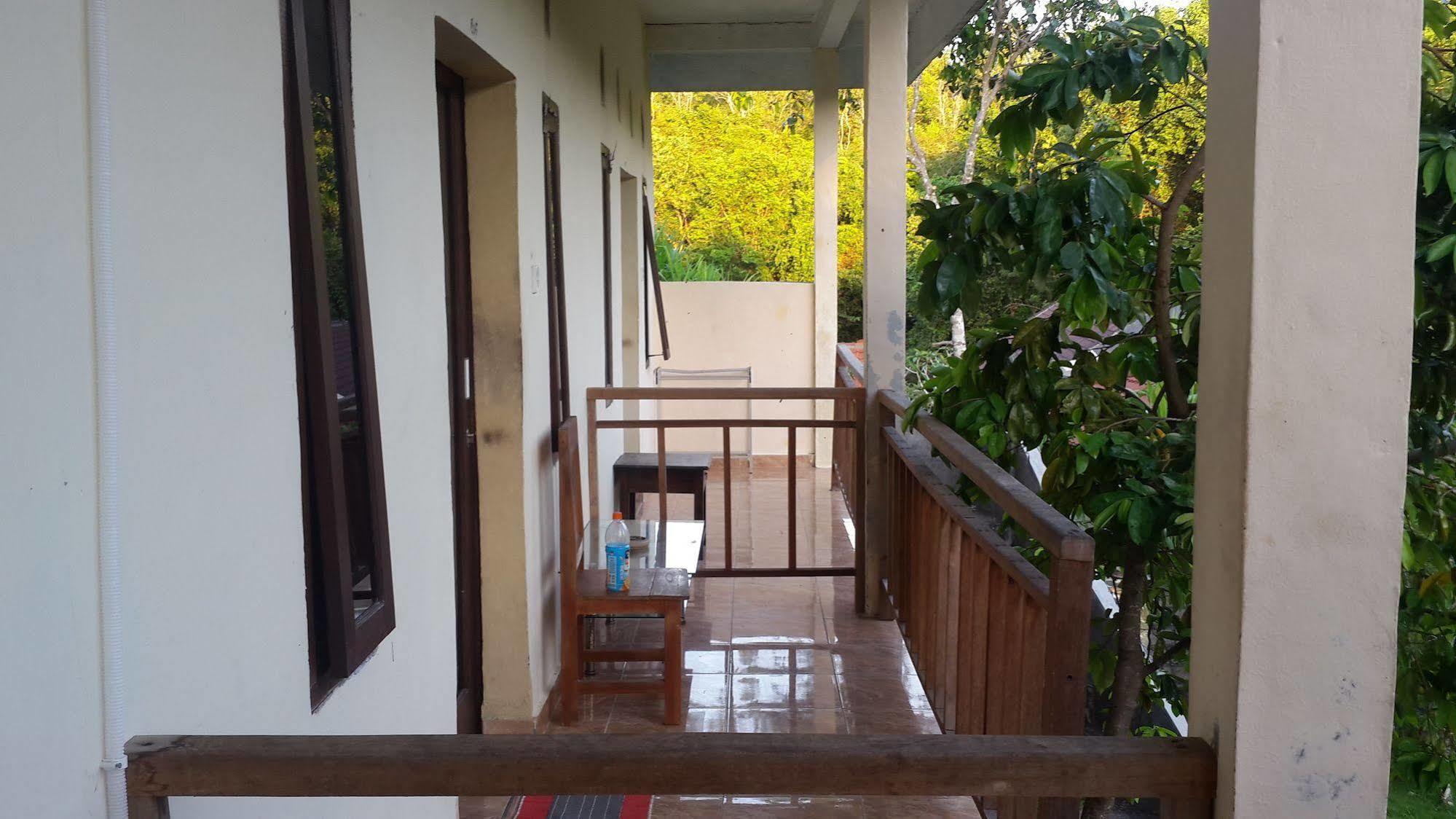 Belong Bunter Homestay Улувату Экстерьер фото